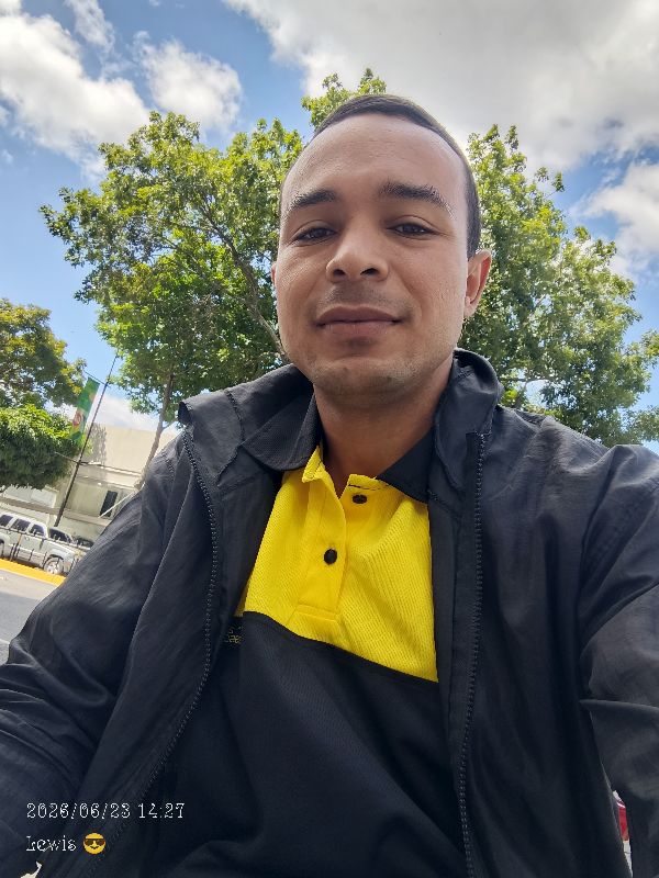 Lewis Adarme profile photo