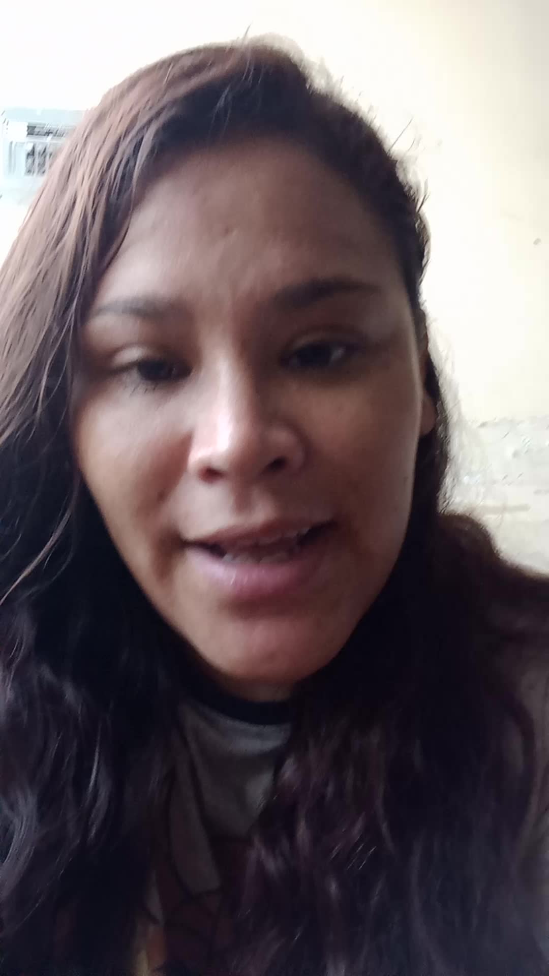 Laura Valles video thumbnail