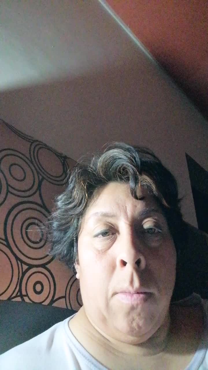 Adriana V. candidate video thumbnail