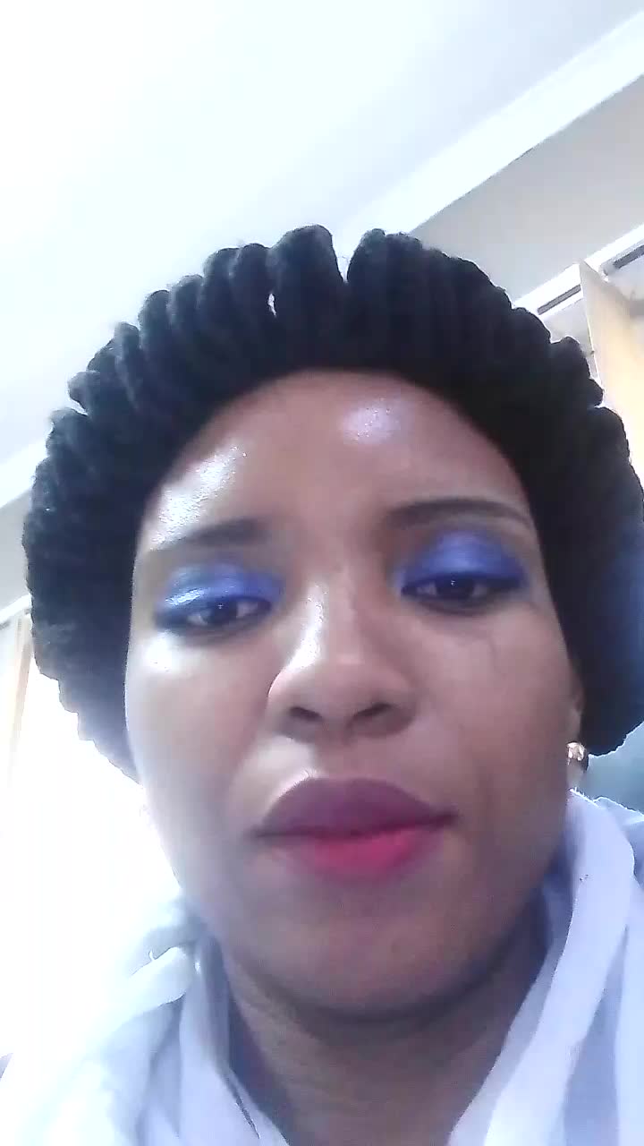 Miniatura del video de Busisiwe