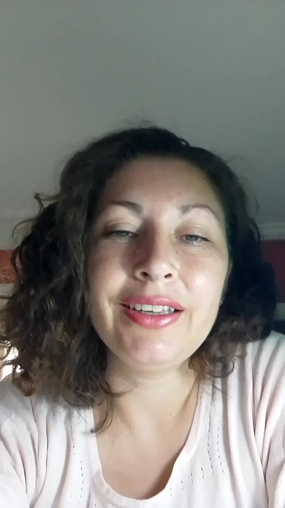 Asistente virtual video thumbnail