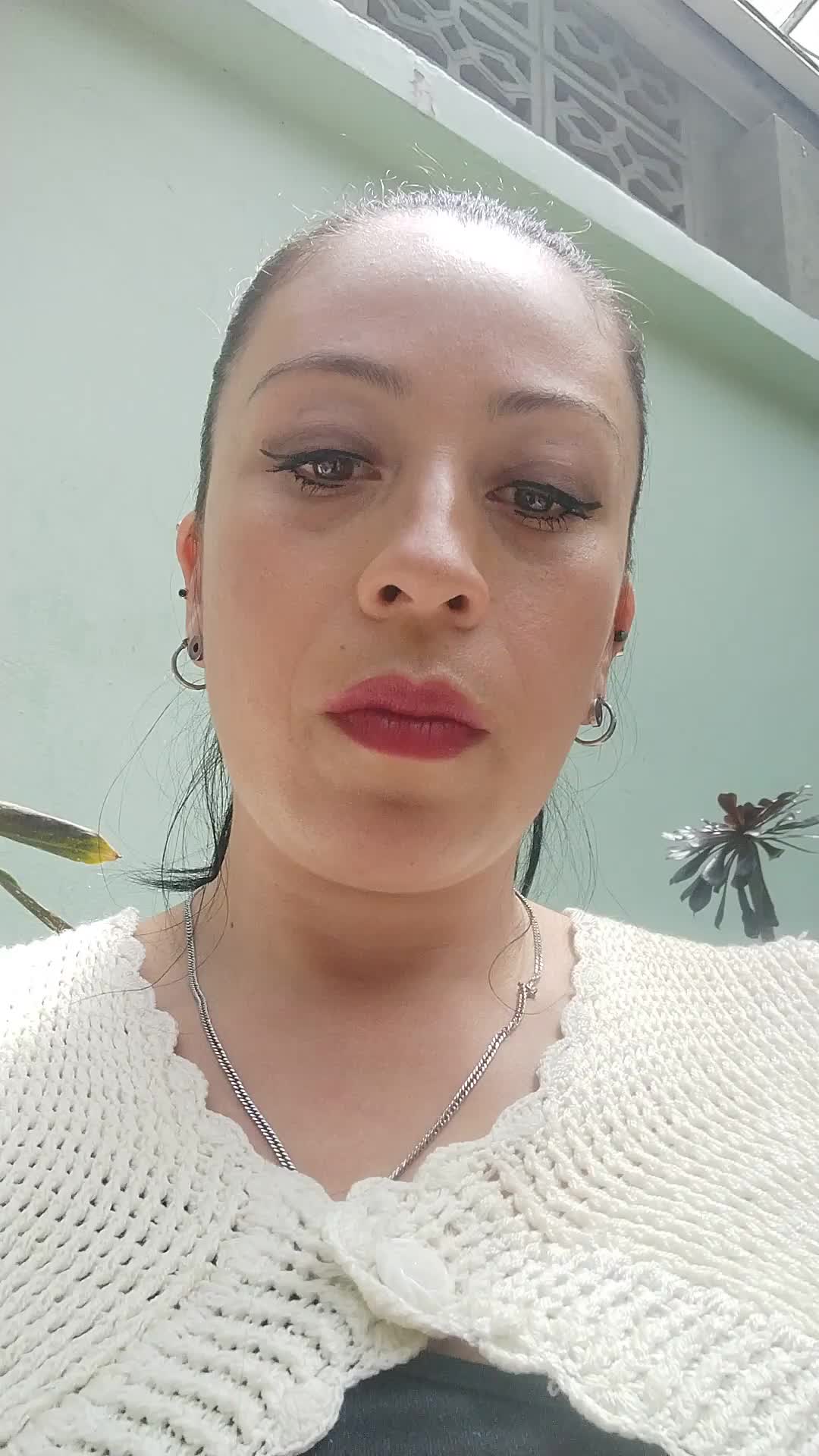 Laura morera video thumbnail