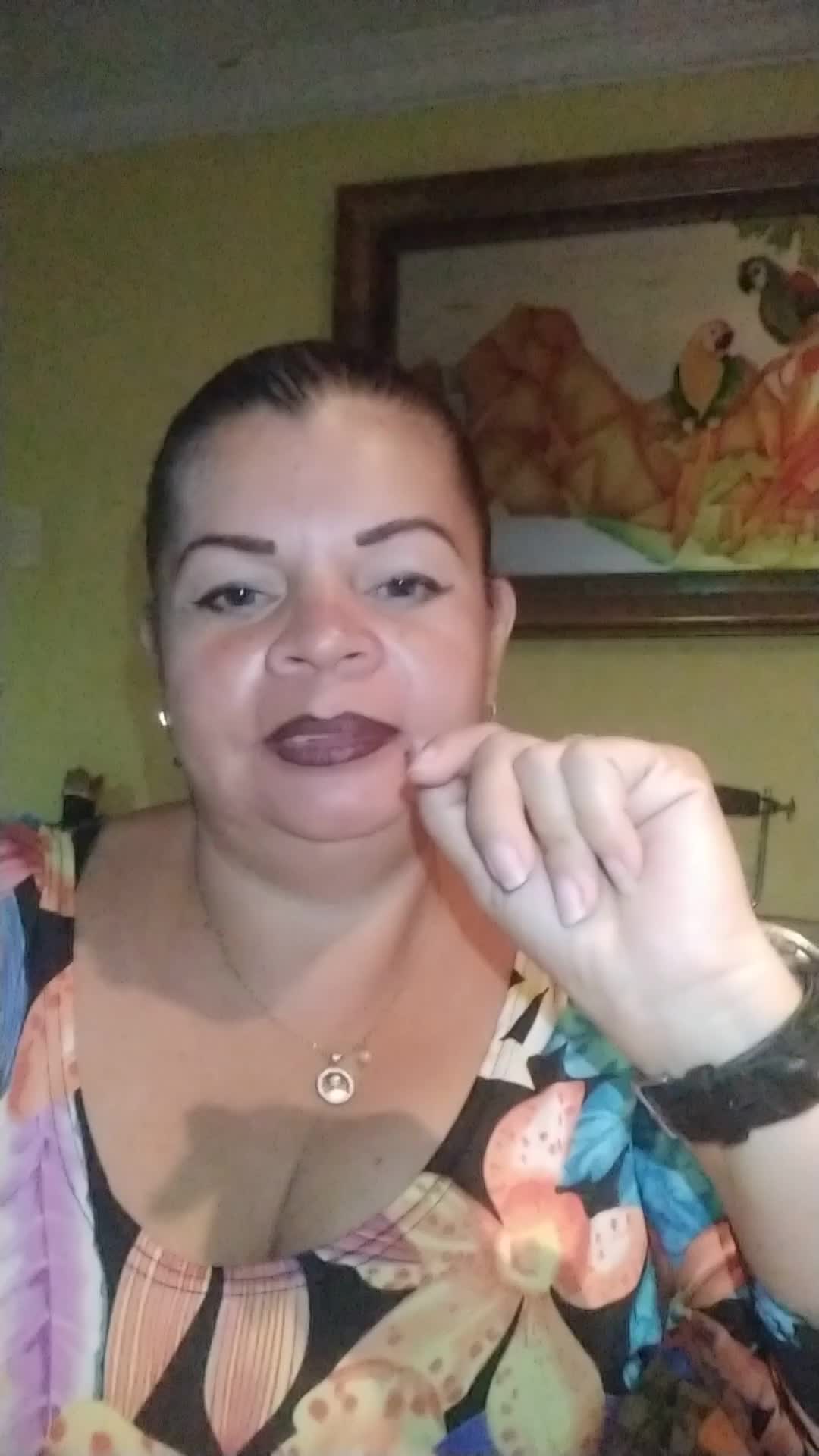 Dinoska yanez video thumbnail