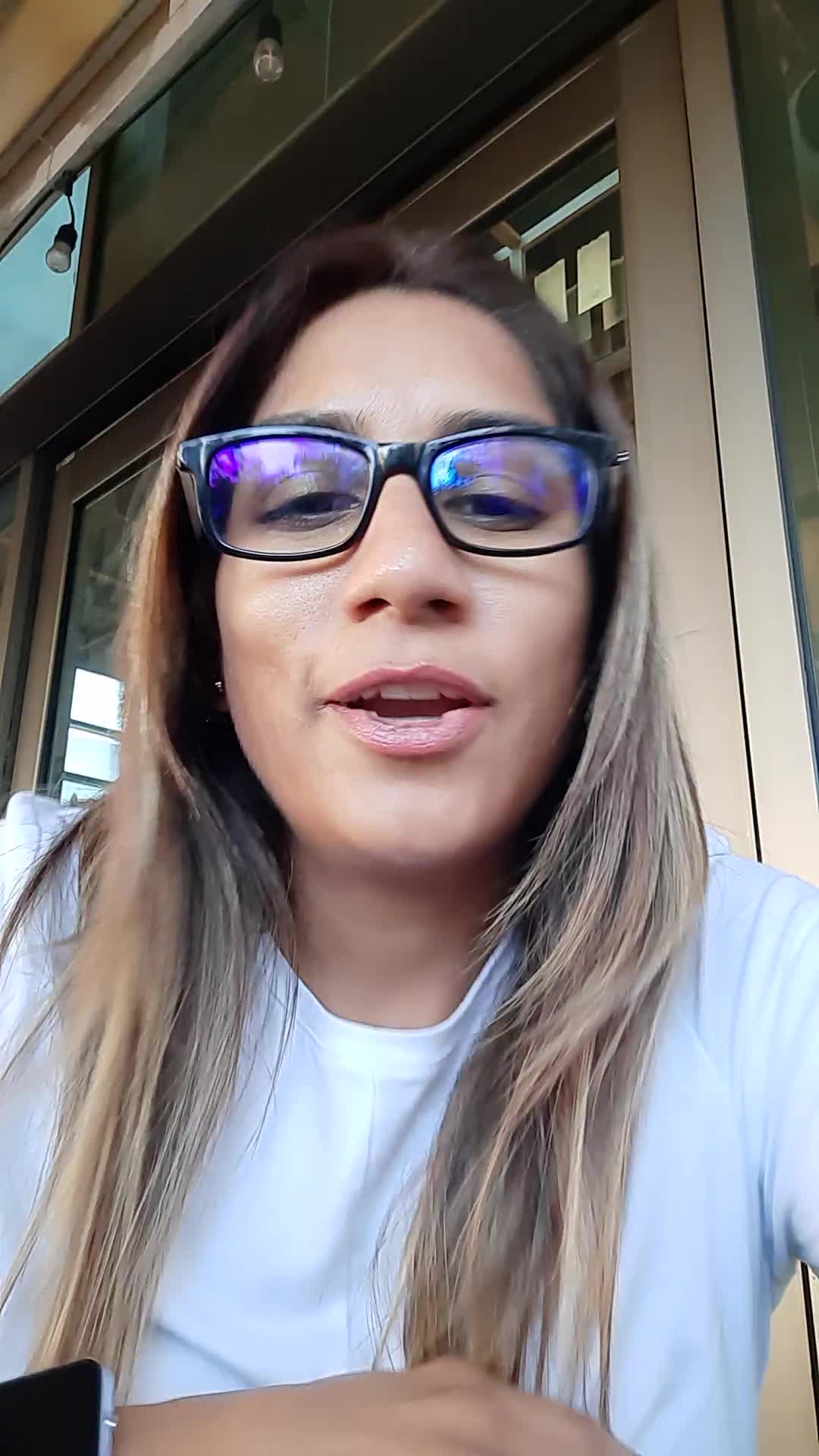 Daniela video thumbnail